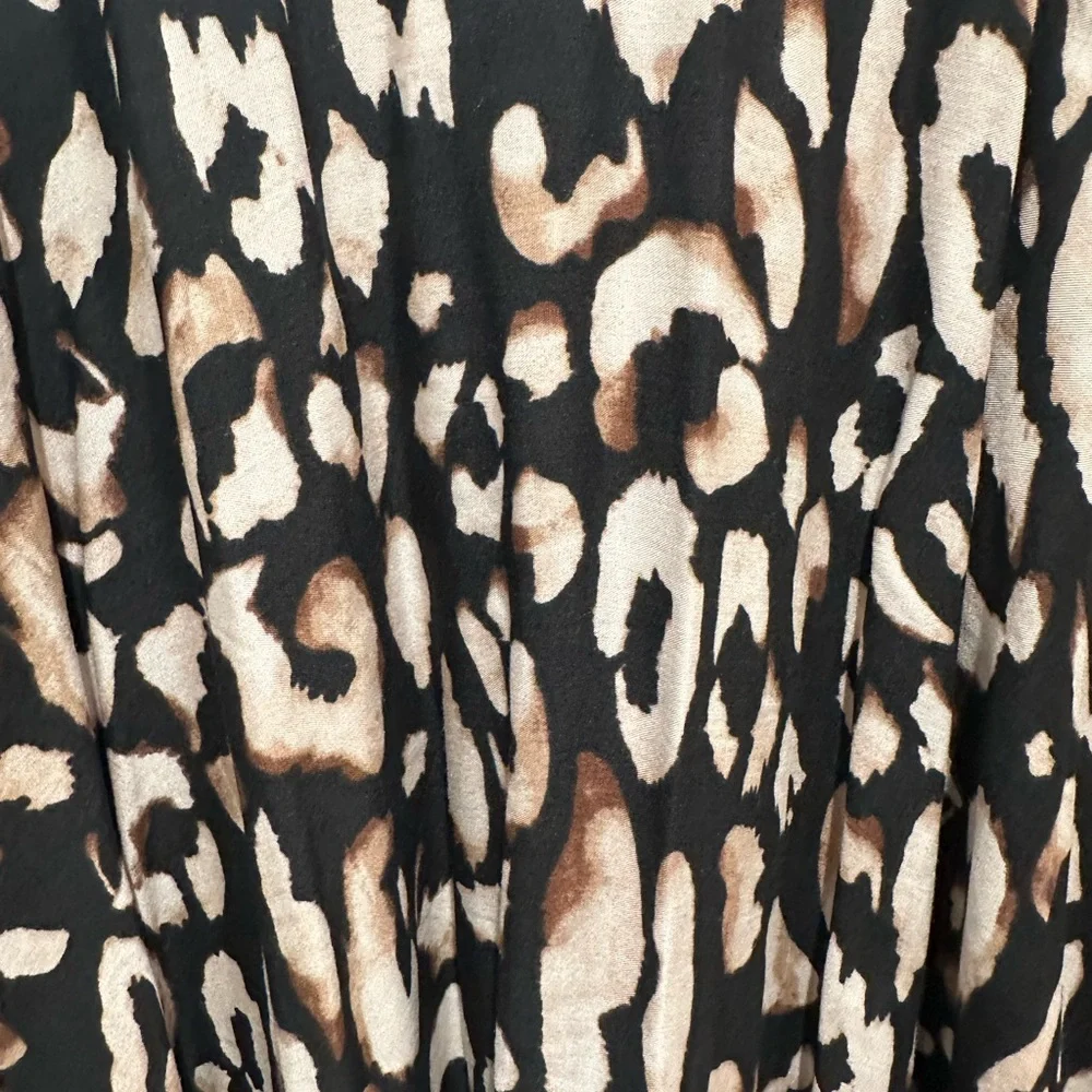 Anna & Ava Black and Cream Midi Dress - Picture 4 of 4